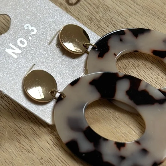 No 3 Tortoise Shell Oval Earrings 💗 Brown & Gold - Picture 7 of 10